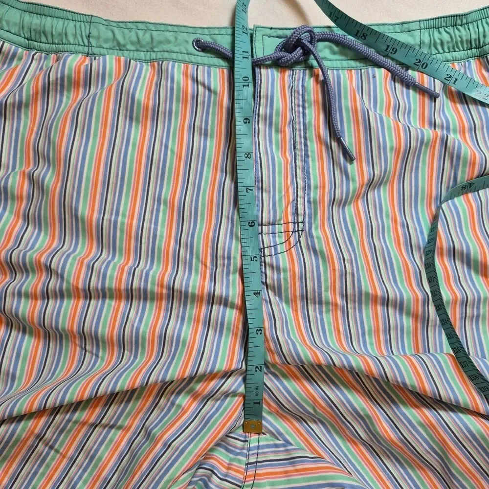 Vineyard Vines Men's Swim Trunks Size M Striped Pockets Zip Hook&Loop Drawstring